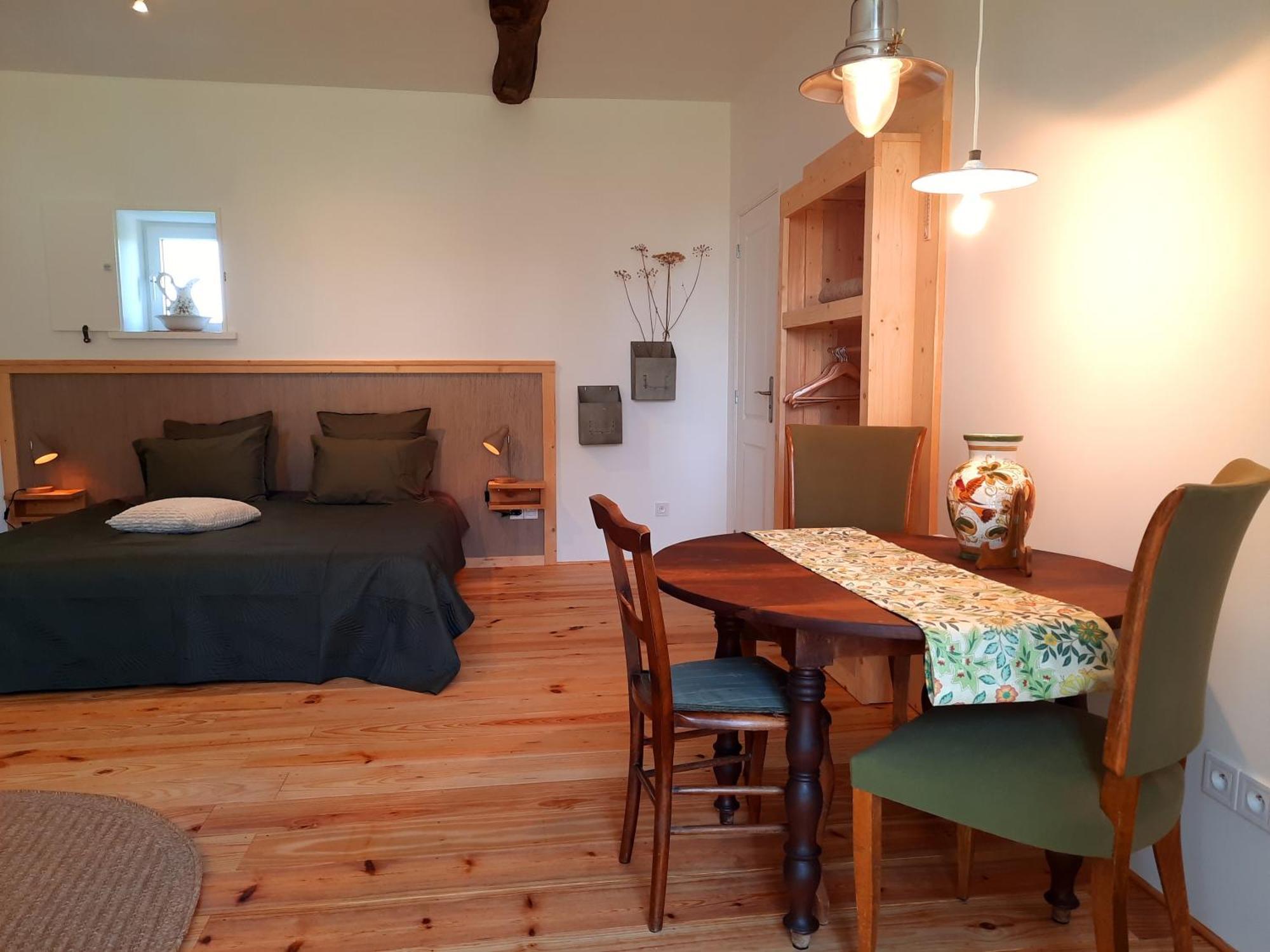 Chambres D'Hotes Domaine Les Grands Perons Hérisson Exteriér fotografie